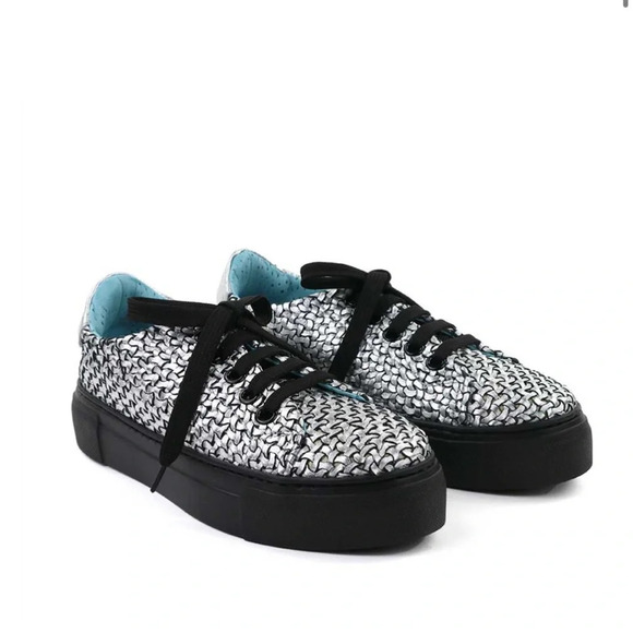 Thierry by Rabotin Fifty-12 Silver leather shoes-Eu size 38, US Size 7-7.5 NWOT - Picture 1 of 13